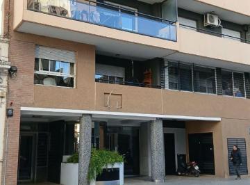 Departamento de 4 ambientes, Rosario · Departamento de 55 m² con 2 Dorm. y Cochera en Venta en Martín