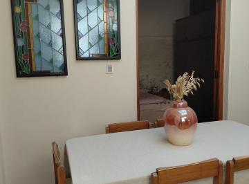 Casa · 80m² · 3 Ambientes · Lavalle a m de Servicios, Impecable, Acepta Banco