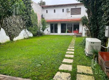 Casa · 297m² · 5 Ambientes · 1 Cochera · Casa en Venta con Cochera, Parque, Quincho y 4 Dorm. – San Cristóba