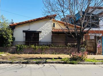 Casa · 110m² · 3 Ambientes · Casa a Refaccionar 3 Ambientes Excelente Zona