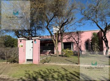 Casa · 250m² · 2 Ambientes · 1 Cochera · Venta Casa 3 Dorm. en La Pampa Ascochinga