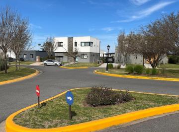 Terreno · 453m² · Venta - Lote Interno - Barrio Santo Tomas - Pilar