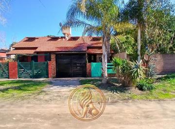 PH · 125m² · 4 Ambientes · 1 Cochera · Venta PH Mar de Ajo 4 Ambientes Gas Natural Permuta