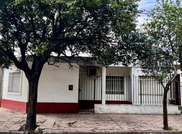 Casa · 159m² · 8 Ambientes · 2 Cocheras · Venta Casa Mas Departamento Las Margaritas