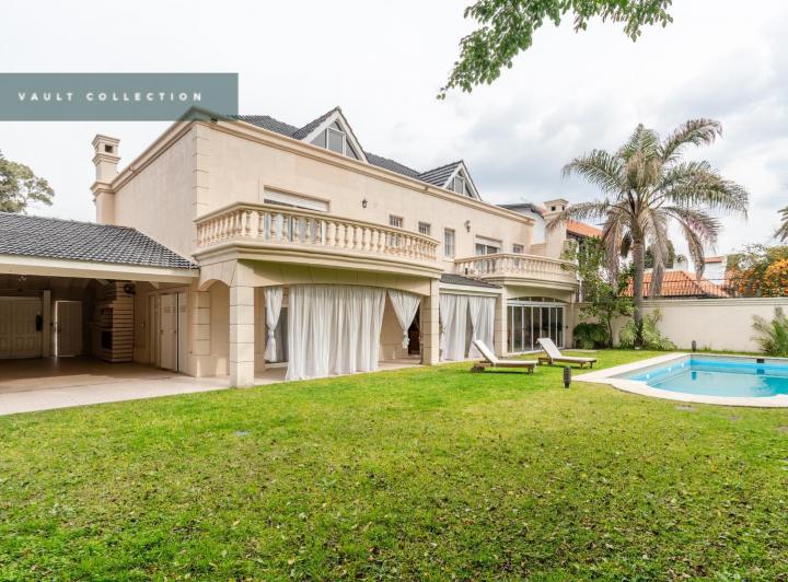 Casa · 550m² · 6 Ambientes · 4 Cocheras