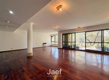 Departamento de 7 ambientes, Rosario · Enorme Piso Exclusivo 4 Dorm. con Balcón, Patio y Parrillero Frente a Plaza Lopez
