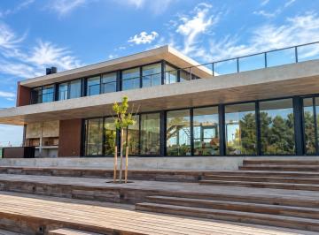 Terreno · 1213m² · Lote Premium Al Lago 1.213 m² | Los Puentes Nordelta | Más Opciones Disponibles