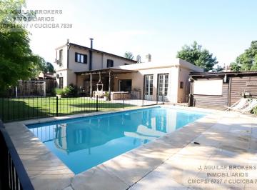 Casa · 200m² · 5 Ambientes · 3 Cocheras · Casa en Bella Vista