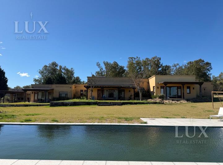 Casa · 600m² · 10 Ambientes