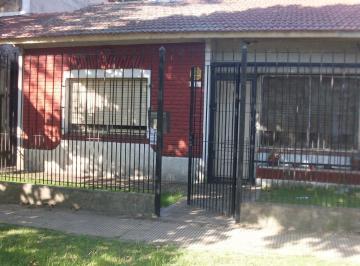 Casa · 112m² · 3 Ambientes · Casa 3 Ambientes en Venta en Jose Marmol Apta Credito Bancario