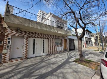 PH · 89m² · 3 Ambientes · 1 Cochera · Venta. Casa Tipo PH. 3 Amb. Cochera y Terraza. Saavedra