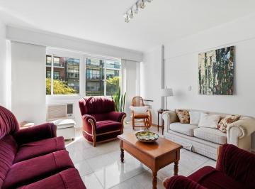 Departamento · 104m² · 4 Ambientes · 4 Ambientes con Dependencia y Balcón Amoblado en Alquiler Temporario en Palermo
