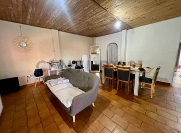 Casa · 150m² · 3 Ambientes · 1 Cochera · Venta Casa 4 Amb en Ituzaingo Norte + Depto 2 Amb Independiente (Apto Credito)