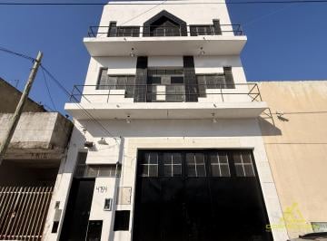 Bodega-Galpón · 800m² · Venta o Alquiler Galpón en Villa Lynch