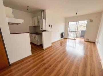 Departamento · 35m² · 2 Ambientes · Alquiler Departamento 1 Dormitorio Al Frente con Balcón. Barrio Luis Agote. Rosario.