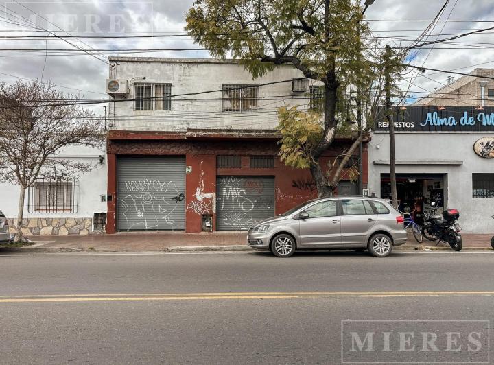 Depósito · 491m²