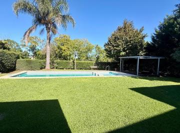 Casa · 160m² · 4 Ambientes · 3 Cocheras · Casa en Alquiler Haras Santa Maria - 4 Ambientes - 3 Baños - en 1 Planta - Galeria - Piscina - Colegio - Seguridad