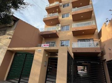 Departamento de 2 ambientes, Tres de Febrero · Departamento 2 Ambientes con Balcon y Cochera Cubierta - Saenz Peña