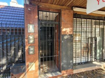 PH de 2 ambientes, Liniers · PH 2 Ambientes 1er Piso por Escalera con Patio Bajas Expensas