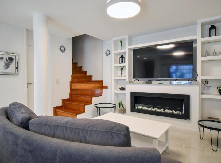 Casa · 260m² · 4 Ambientes · 1 Cochera