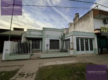 Casa · 147m² · 3 Ambientes · 1 Cochera · Casa en Venta Barrio San Bernardo