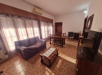 Casa · 110m² · 3 Ambientes · 1 Cochera · Alquiler Casa 2 Dorm., Don Bosco, Quilmes