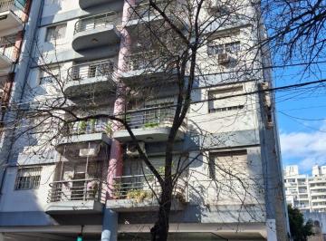 Departamento de 2 ambientes, Flores · 2 Amb - Frente - Balcón - Lavadero - Muy Luminoso - a m Av Juan B Alberdi