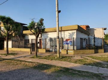 Casa de 3 ambientes, Almirante Brown · Casa en Venta con Local y Depto en Burzaco