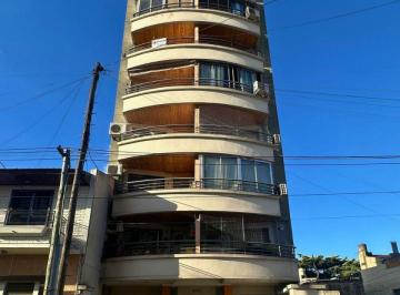Departamento de 2 ambientes, Lanús · Alquiler Semipiso 2 Ambientes en El Centro de Valentin Alsina!