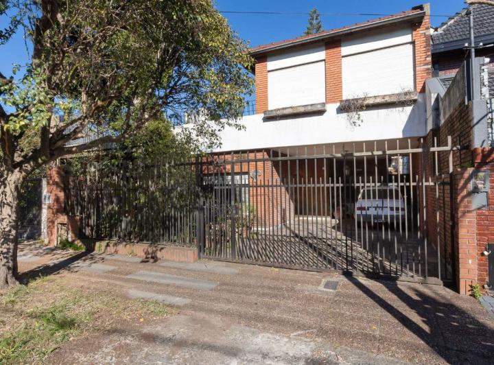 Casa · 118m² · 4 Ambientes · 1 Cochera