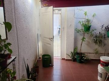 PH de 2 ambientes, La Matanza · Venta de Impecable PH 2 Amb con Patio Al Frente Charcas Al 4300 Villa Insuperable