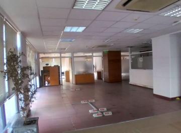 Oficina comercial de 8 ambientes, Ciudad de Mendoza · Edificio Buci Amplisima Ofina Ideal Empresas - Profesionales