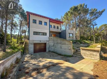 Casa · 189m² · 3 Ambientes · 1 Cochera · Casa Venta Pinamar Norte