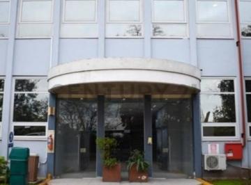 Oficina comercial · 389m² · Oficinas en Alquiler – Parque Industrial Newton