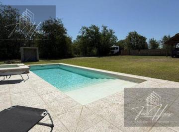 Casa · 40m² · 1 Ambiente · Casa Quinta en Falda del Carmen