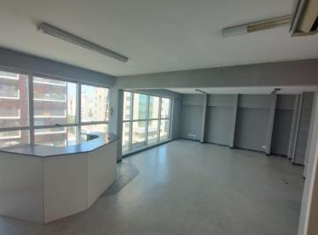 Oficina comercial · 120m² · 3 Ambientes · Hermosa Oficina en Alquiler Muy Luminosa a m del Abasto Shopping