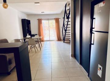 Casa de 3 ambientes, Centenario · Alquiler Duplex 2 Dorm. Semi - Amoblado - Centenario