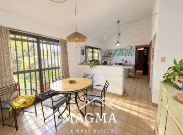 Casa de 8 ambientes, Córdoba · Casa en Venta – Granja Funes! 3 Dorm.! Apto Crédito!