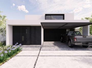 Casa · 362m² · 9 Ambientes · 2 Cocheras · Gran Oportunidad! Casa en Construcción a La Venta en Comarca de Allende Frente a La Plaza.