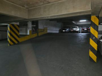 Garage , Ciudad de Mendoza · Cochera en Microcentro Mendocino