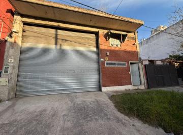 Bodega-Galpón · 350m² · 2 Cocheras · Alquiler de Galpon o Deposito de 340 m² en La Tablada