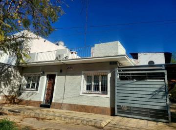 Casa de 3 ambientes, Godoy Cruz · Casa en Alquiler en El Barrio Bancario de Godoy Cruz