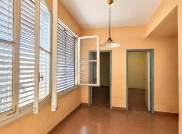 Casa de 4 ambientes, Lanús · Casa de 158 m² con 3 Dorm. en Venta en Lanús Este Muy Luminosa con Cochera Cubierta