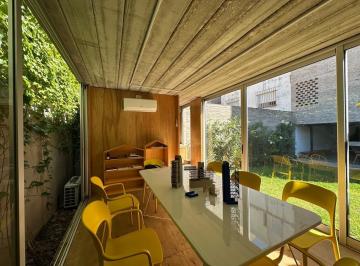 Departamento · 346m² · 8 Ambientes · 2 Cocheras · Edificio en Venta.