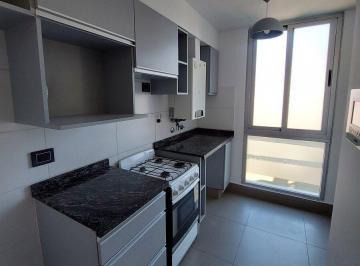 Casa · 70m² · 4 Ambientes · Departamento de 2 Dorm. en Alquiler, Complejo Opera