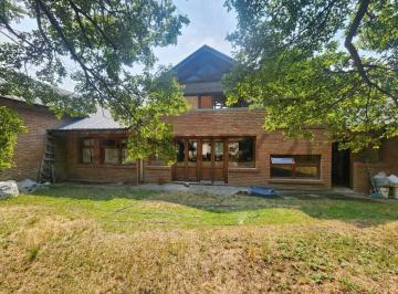 Casa · 505m² · 10 Ambientes · 7 Cocheras · Casa en Venta Bariloche