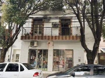 Departamento · 52m² · 2 Ambientes · Departamento PH 2 Amb 2 C Estacion Castelar