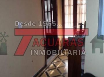 Casa · 225m² · 3 Dormitorios · 1 Cochera · Casa en Venta Estilo Antigua en Calle La Rioja