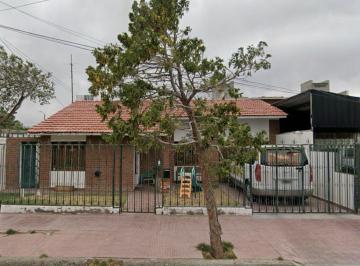 FRI-FRI-1295_2 · Venta Casa 4 Ambientes, Pico Truncado.