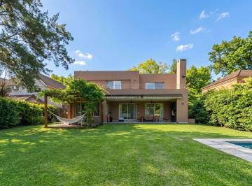 Casa · 279m² · 7 Ambientes · 7 Cocheras · Venta Casa Barrio Los Laureles, Pilar